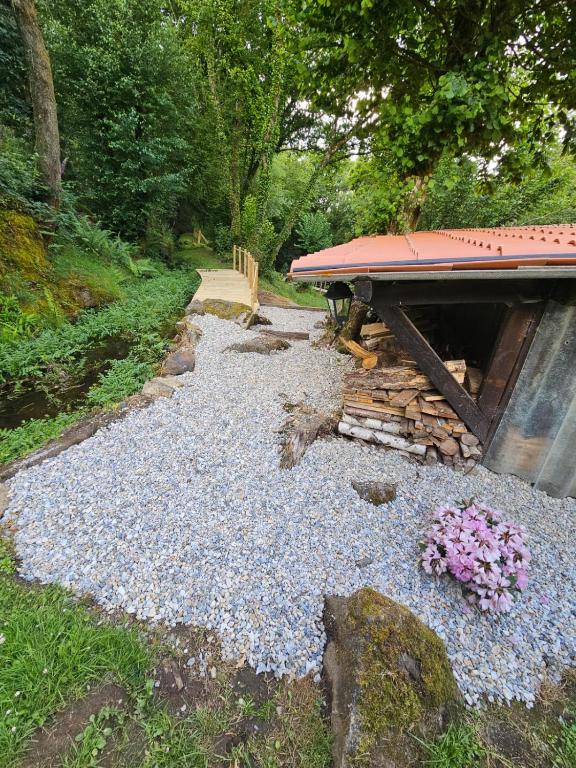 Ogród w obiekcie A Pontiga I Casa Rural