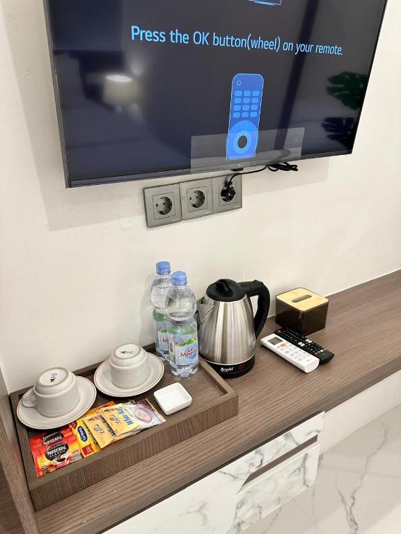 Příslušenství pro přípravu čaje a kávy v ubytování Resong Hotel