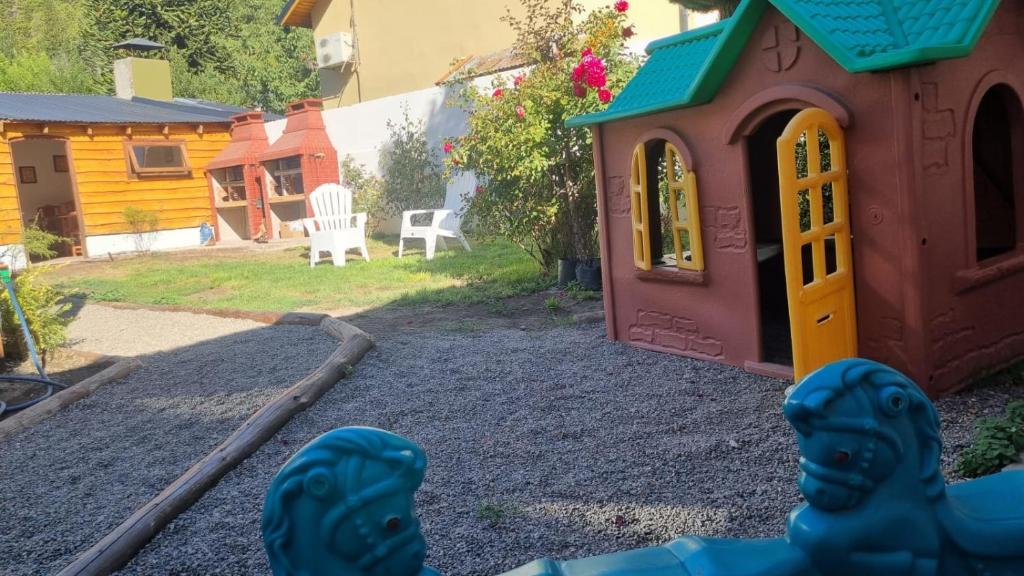 Zahrada ubytování Cabaña con Piscina Cubierta