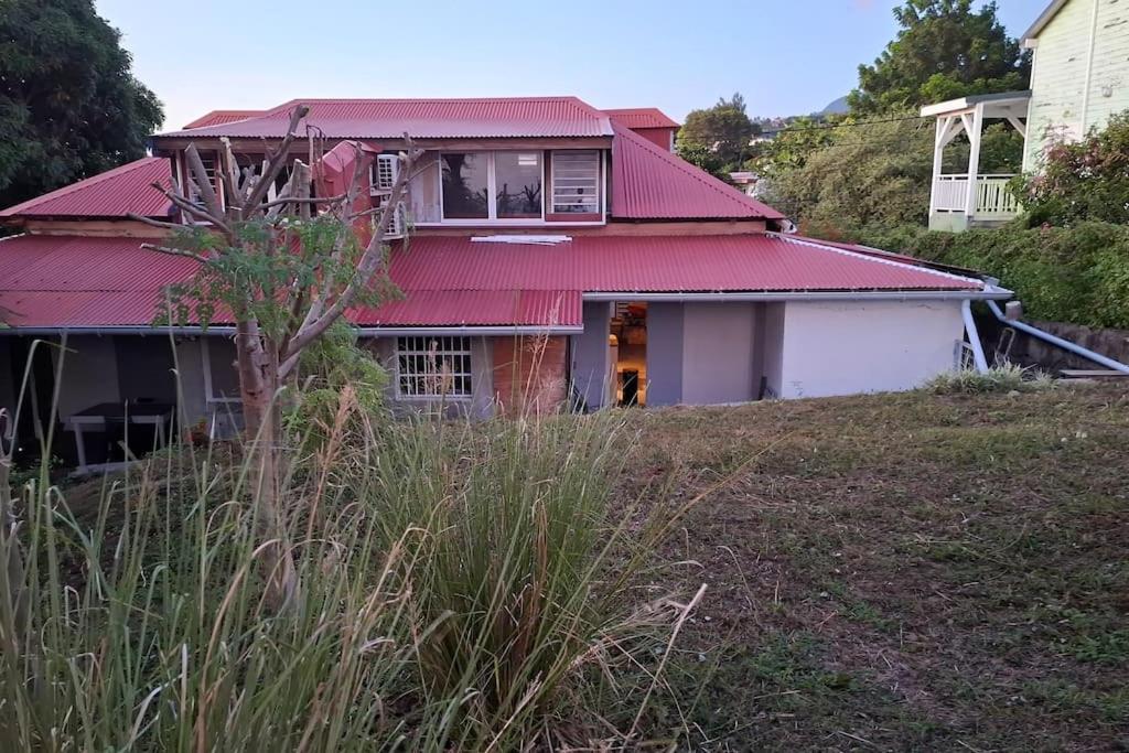 Budova, kde se prázdninový dům nachází