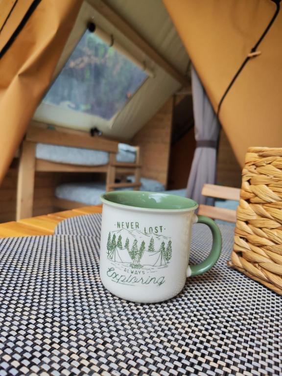 Kaffi- og teaðstaða á Lieve Agriglamping Experience