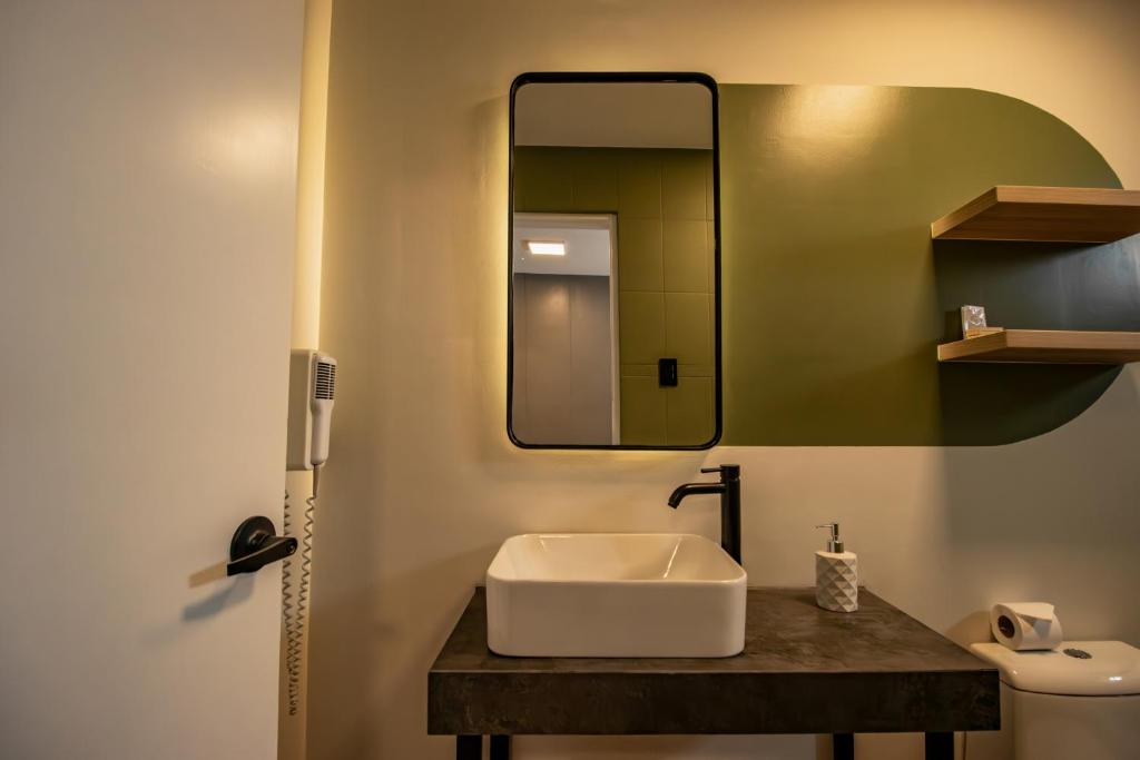 Koupelna v ubytování Miraflores Suites Centro