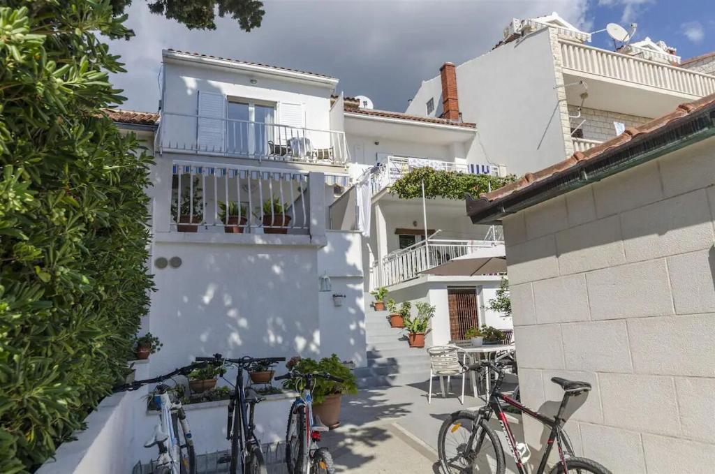 Budova, kde se apartmán nachází