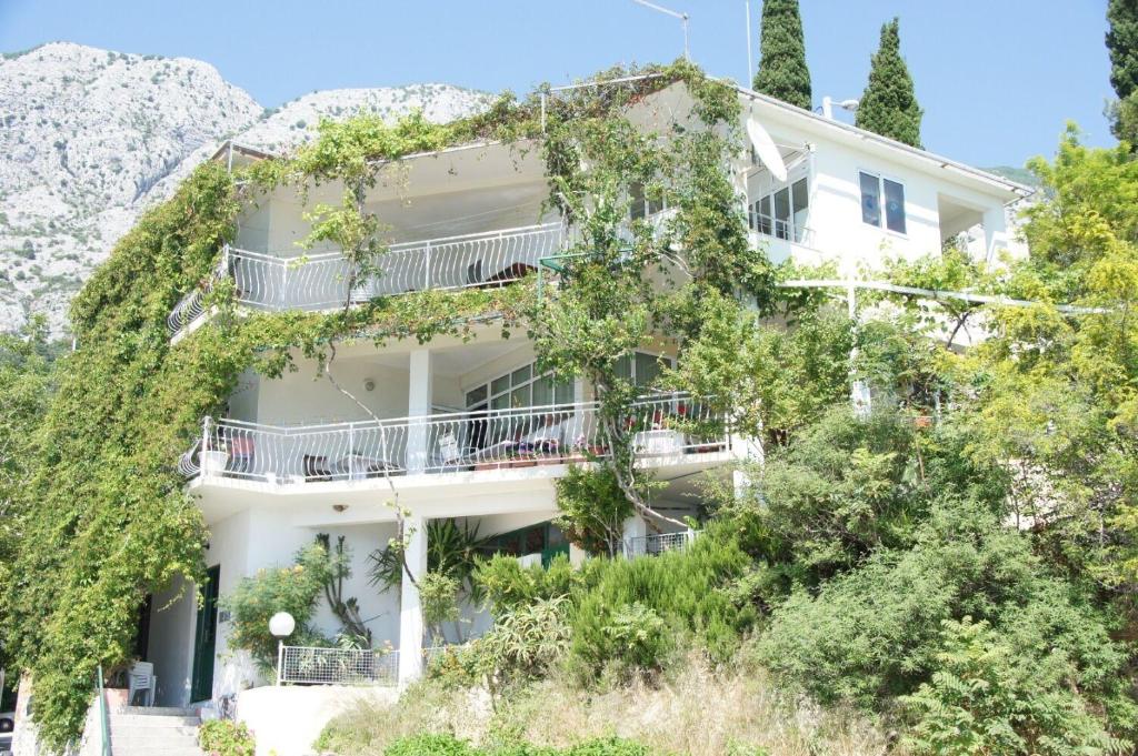 Výhľad na hory alebo výhľad na hory priamo z apartmánu