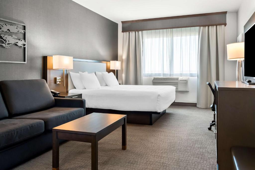 Postel nebo postele na pokoji v ubytování Best Western Plus Morden