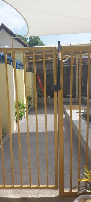 Balkón nebo terasa v ubytování KJ Inn Homestay Senggigi