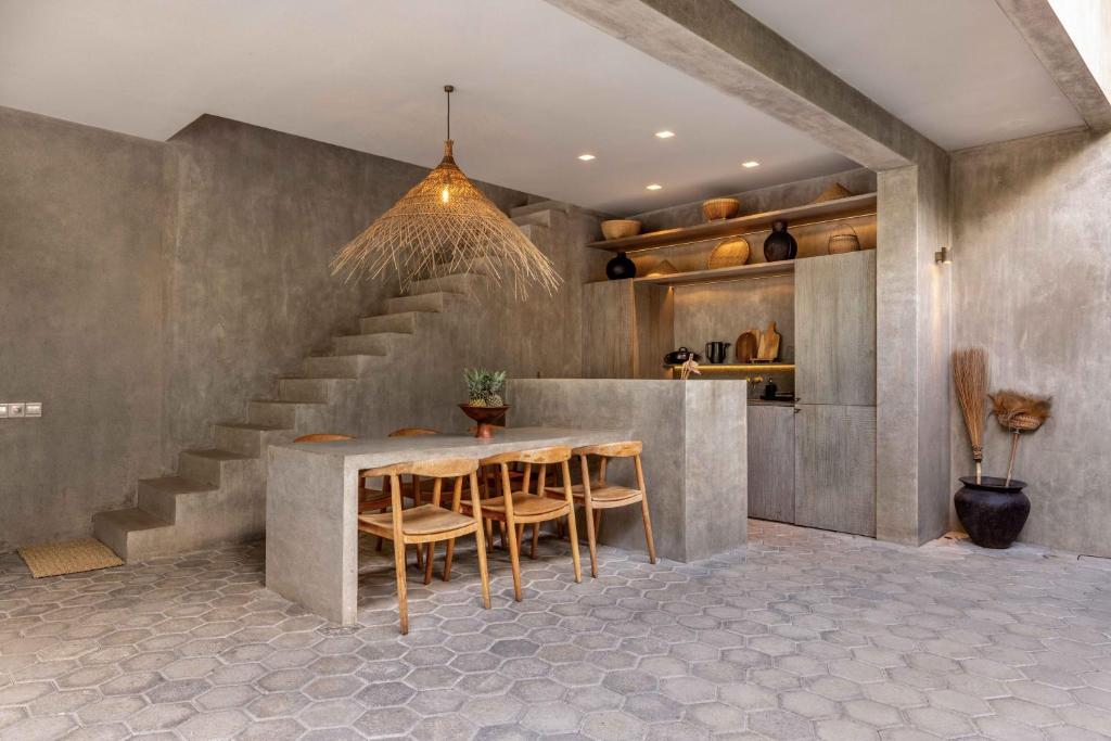 The Konkret Lombok - 1