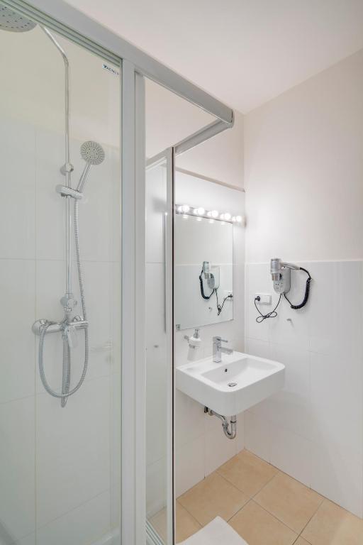 Selinor Old Town Apartments - Studio (2 Adults)