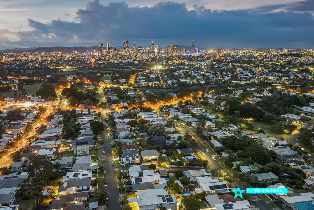 Nespecifikovaný výhled na destinaci Brisbane nebo výhled na město při pohledu z prázdninového domu