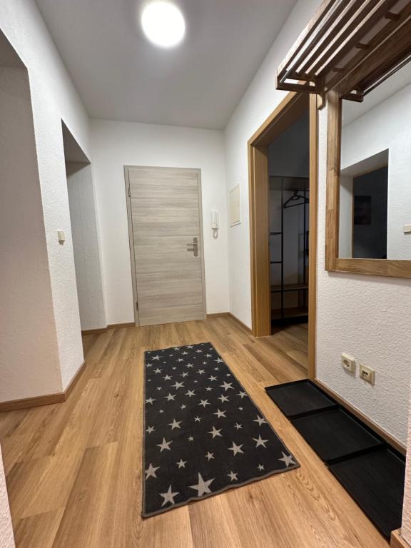 TV a/nebo společenská místnost v ubytování Ferienwohnung Zeitz Appartment Moritzburg