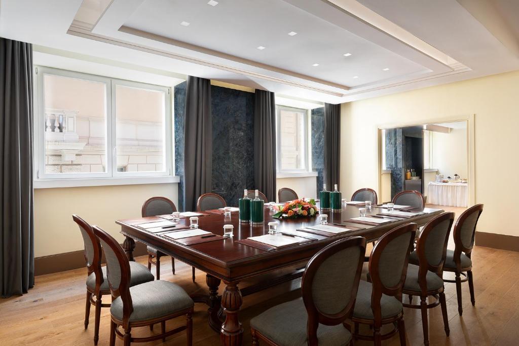 Sina Bernini Bristol, Autograph Collection - Resim 14