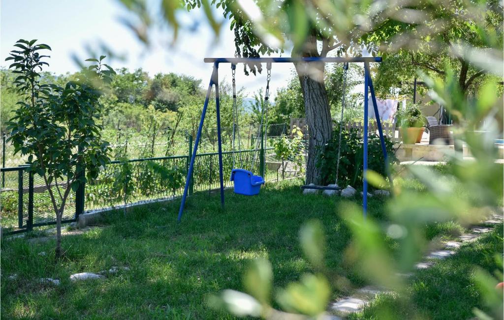 Zahrada ubytování Three-Bedroom Holiday Home In Dicmo