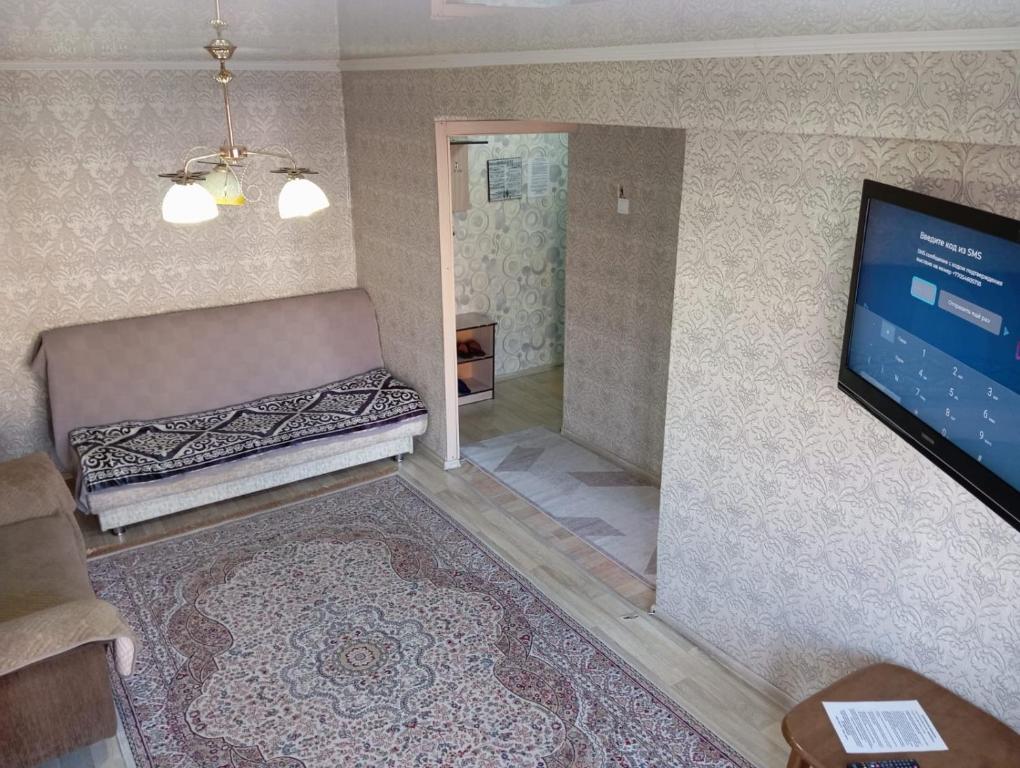 2-х комнатная Казахстан 97 - 一居室公寓