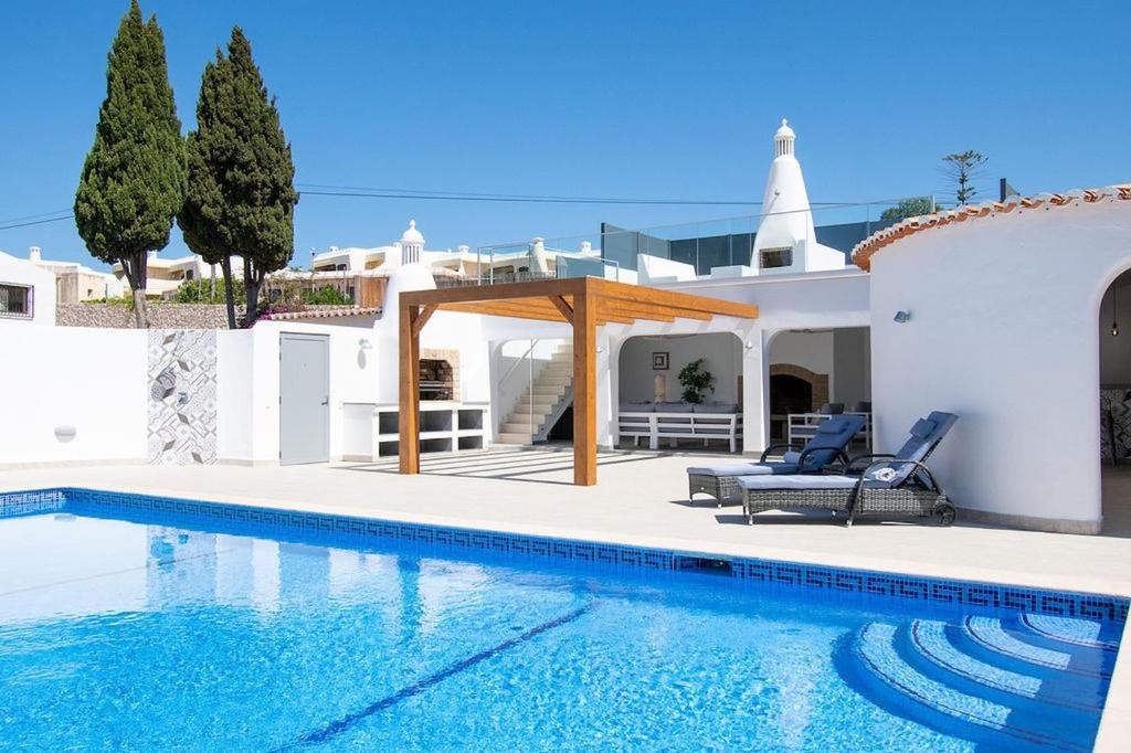Lavanda Magnificent five bedroom villa