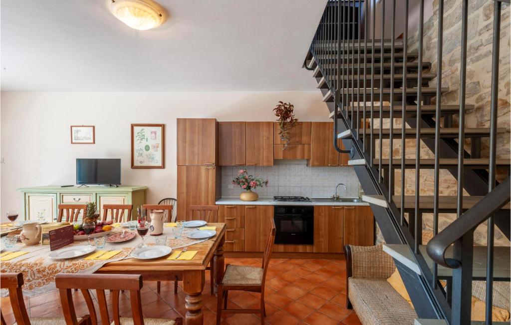A kitchen or kitchenette at Valguerriera - Rosa Bianca