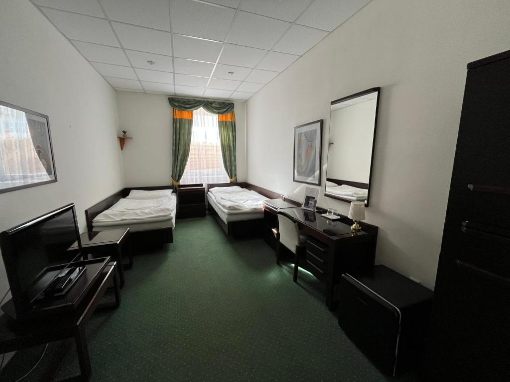 Hotel Omega Brno - 4