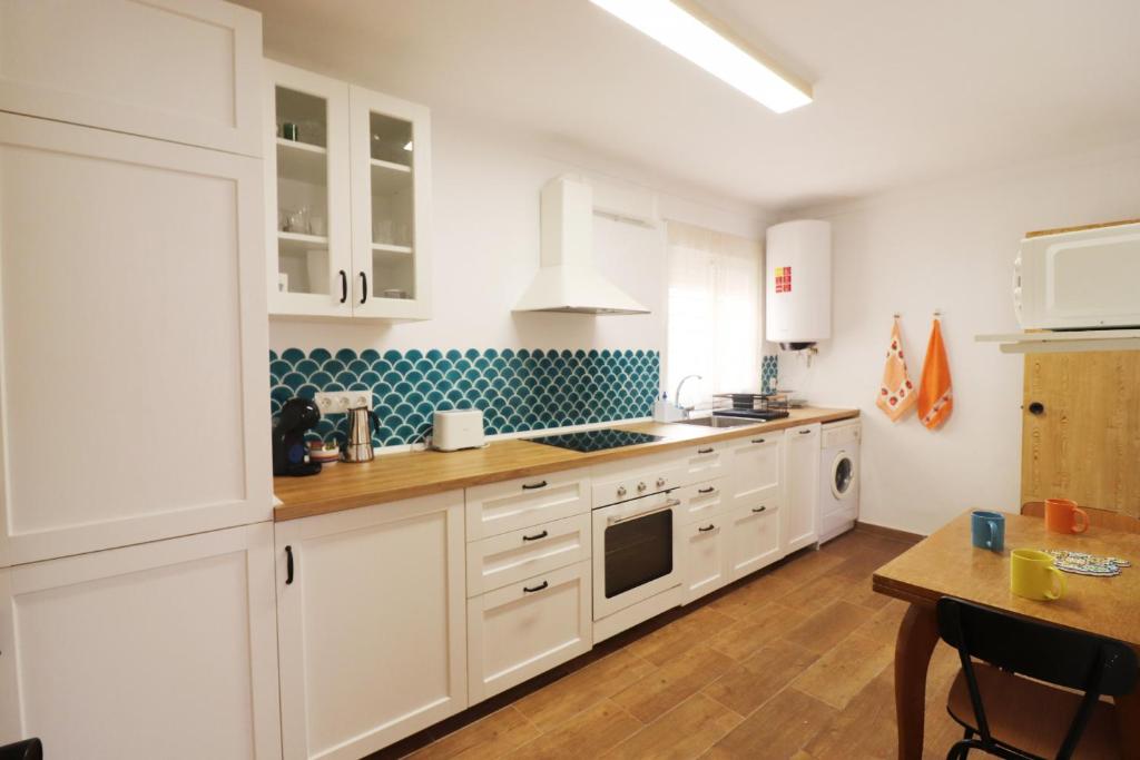 Saylu Nerja cerca de playa Torrecilla by SpainSunRentals