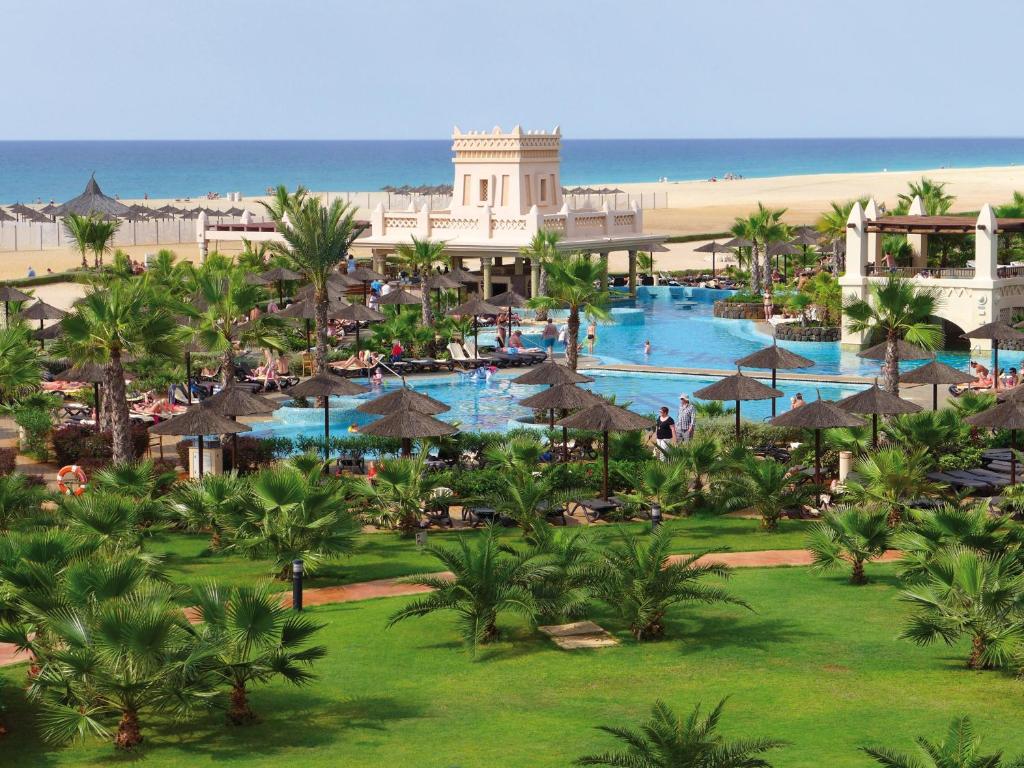 Bazén v ubytování Hotel Riu Touareg - All Inclusive nebo v jeho okolí