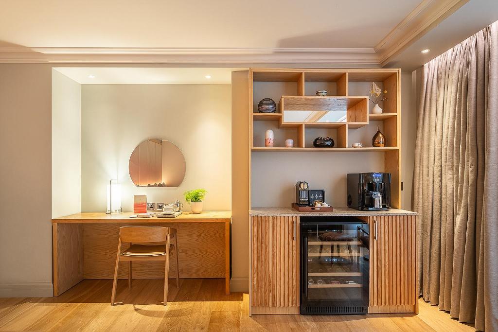 The Prince Akatoki London - Resim 8