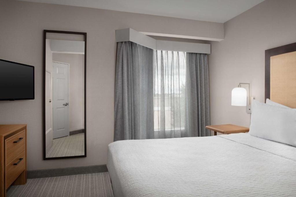 Homewood Suites by Hilton Alexandria - Suite 1 Chambre Lit King-Size - Non-Fumeurs