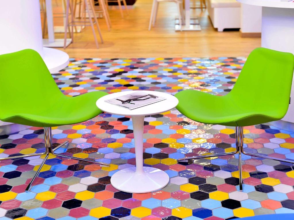 Posezení v ubytování ibis Styles Montelimar Centre