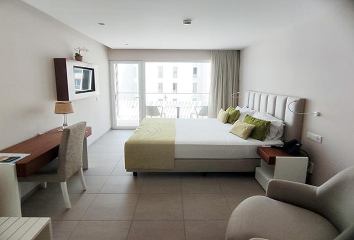 TV a/nebo společenská místnost v ubytování Luna Boutique Hotel