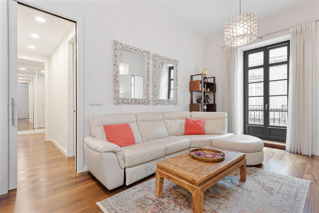 Część wypoczynkowa w obiekcie Stay U-nique Apartment Sebastián Souvirón