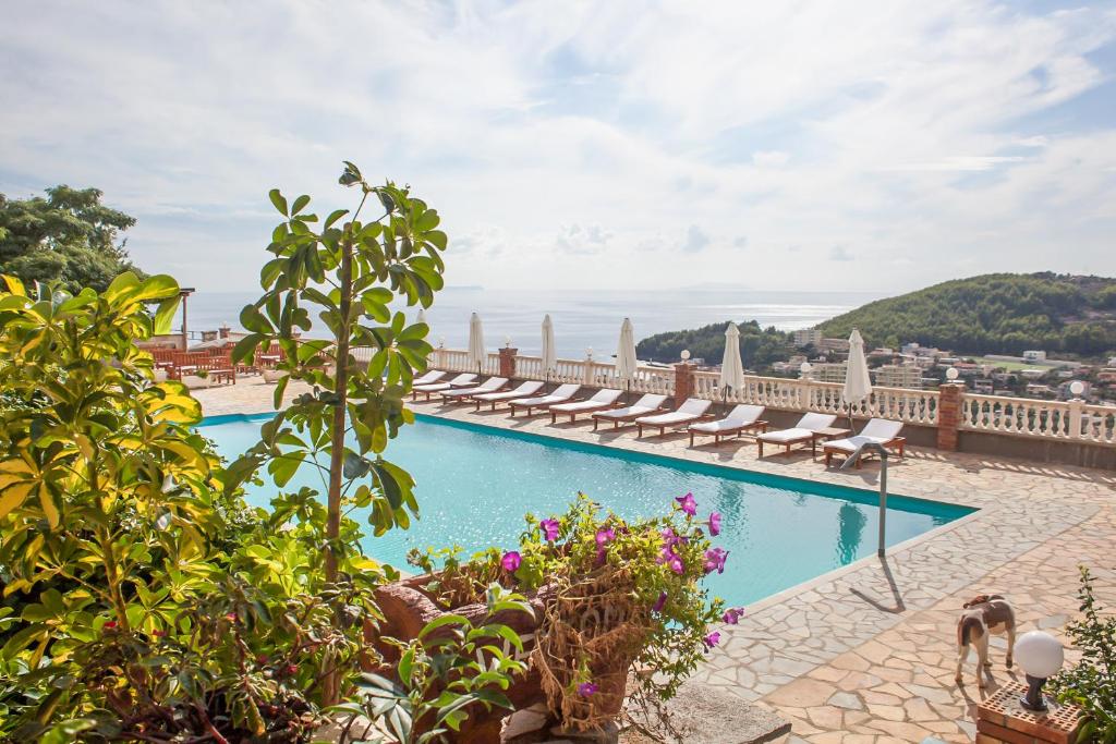 Apart-Hotel Llazari - Imazhi 9