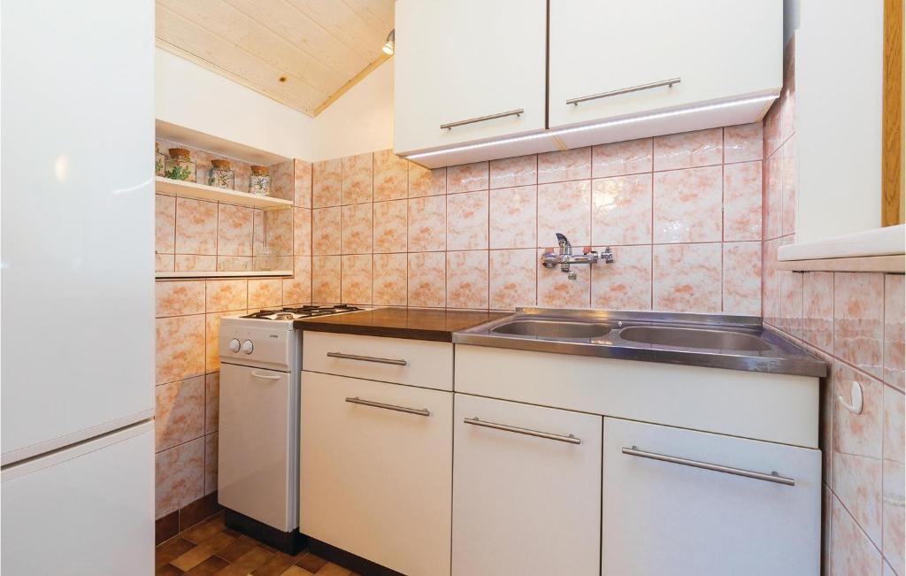 Fotografie z fotogalerie ubytování Stunning Home In Novi Vinodolski v destinaci Novi Vinodolski