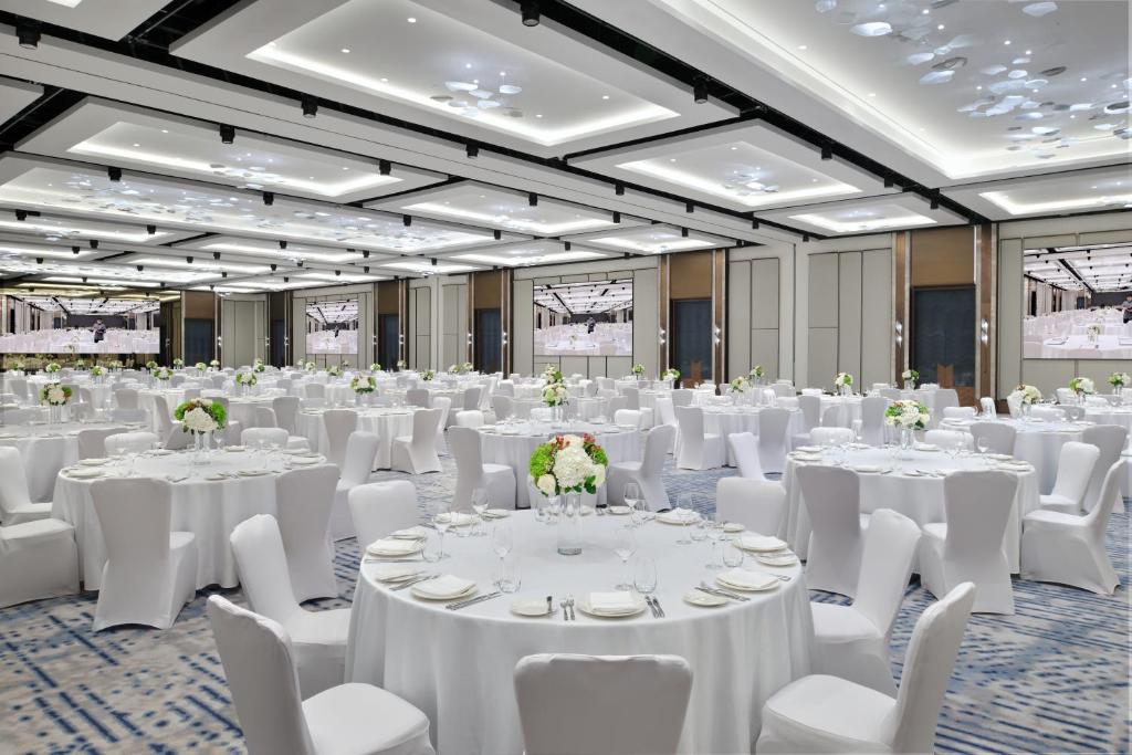 Crowne Plaza Dubai Festival City - Resim 28