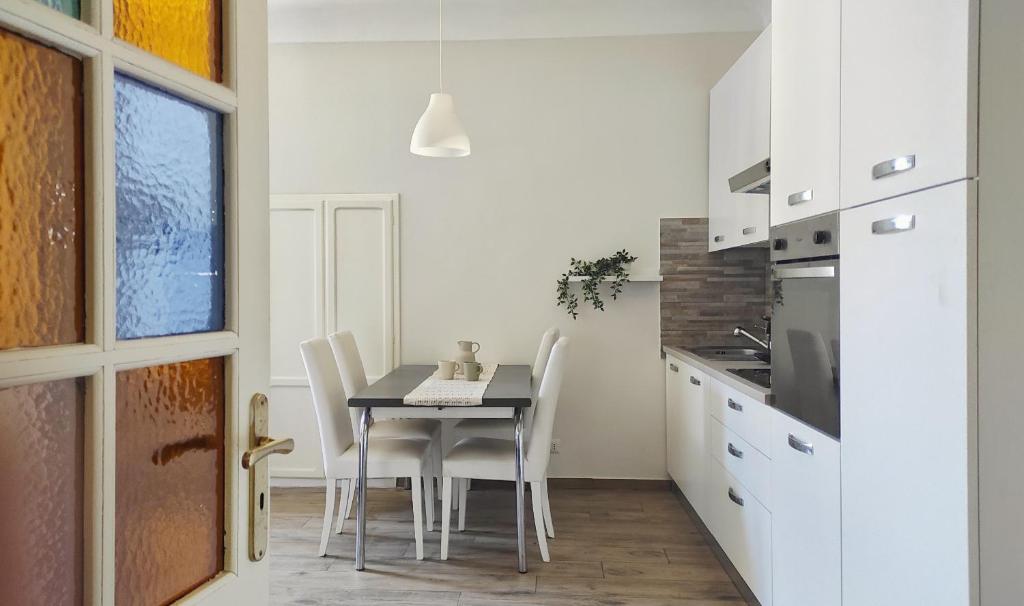 Kuchyňa alebo kuchynka v ubytovaní Conte Verde Apartments