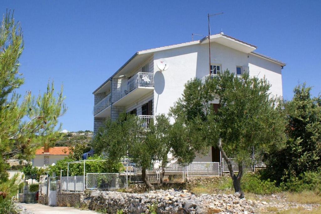 Budova, v ktorej sa apartmán nachádza