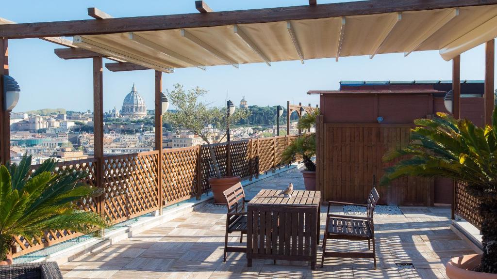 Panorama Penthouse by Rental in Rome