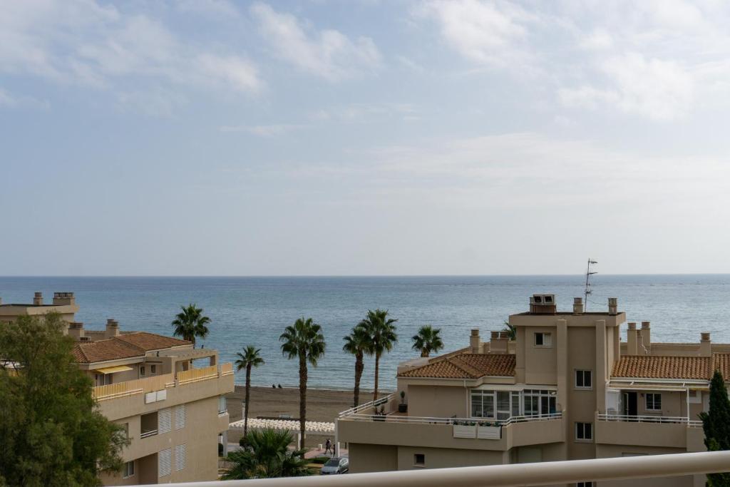Penthouse Paradise Sea Views
