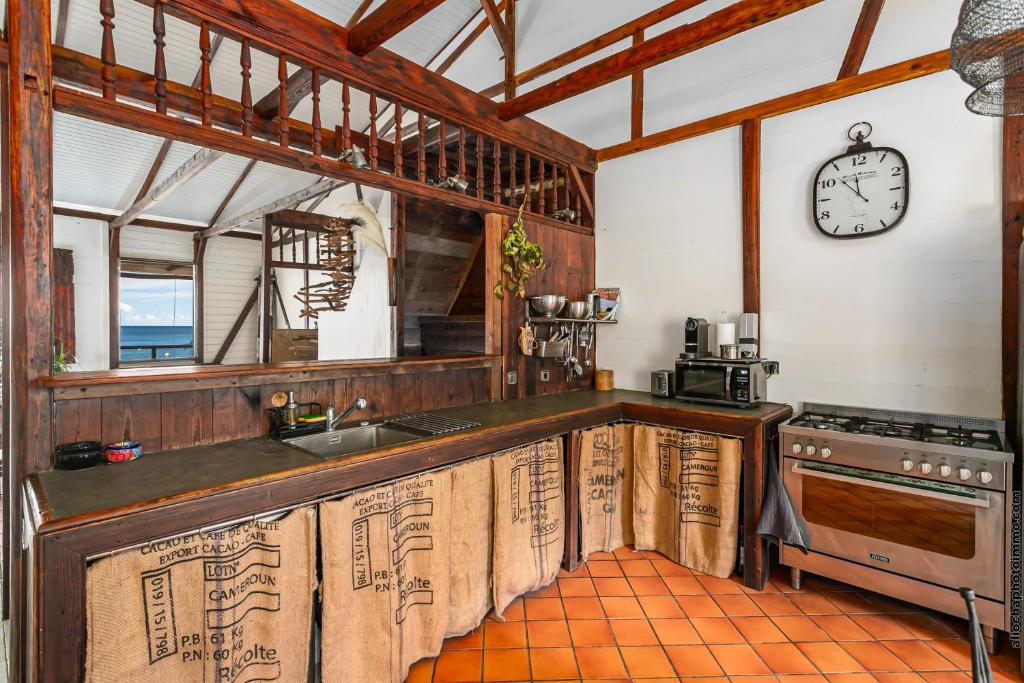Kuchyň nebo kuchyňský kout v ubytování Maison Manman Dlo