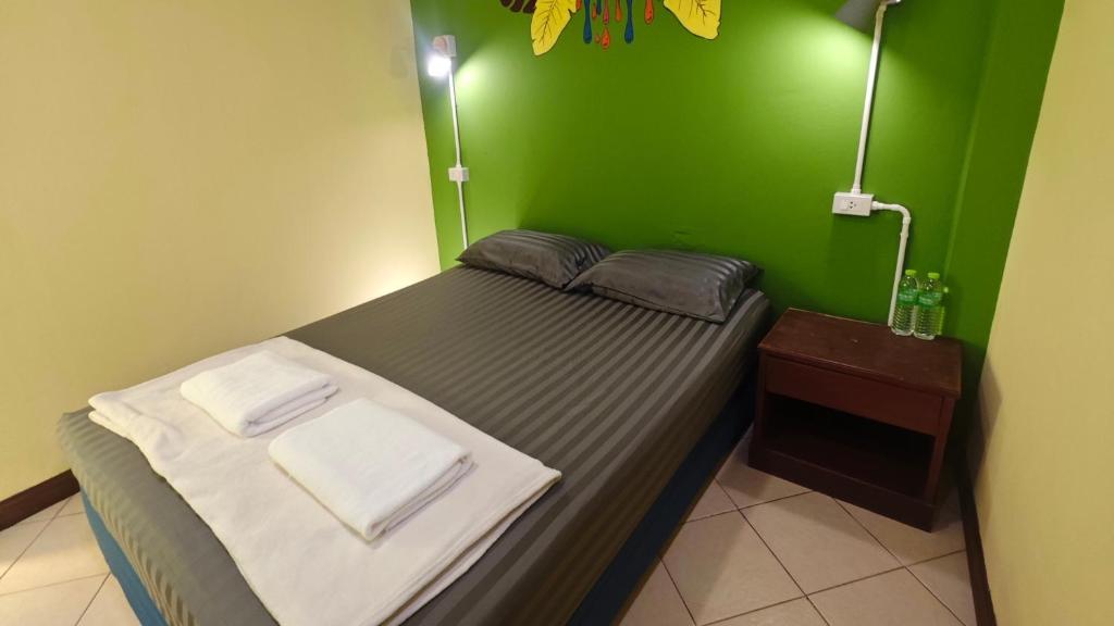 The Funky Monkey Hostel - 18 to 40 years old only - 7