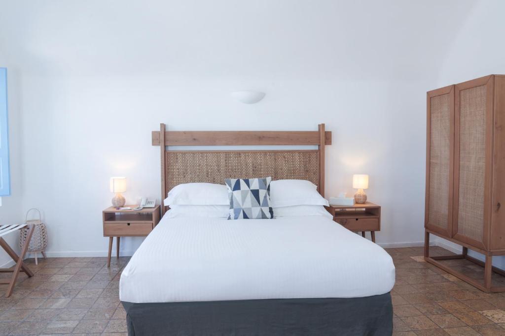 Pantelia Suites - 12