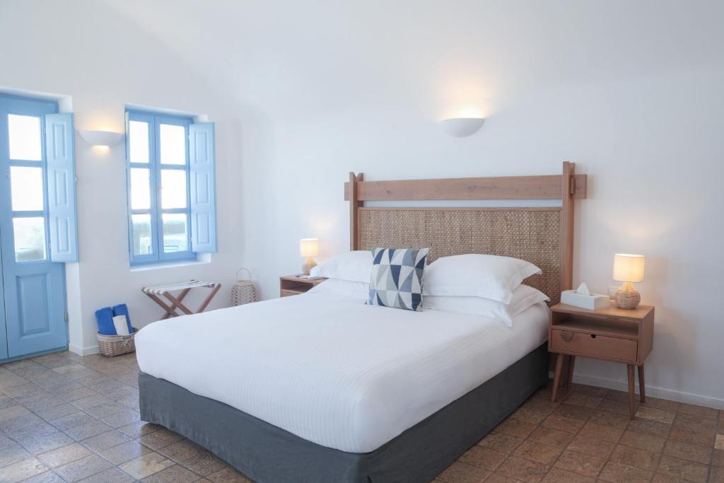 Pantelia Suites - 13