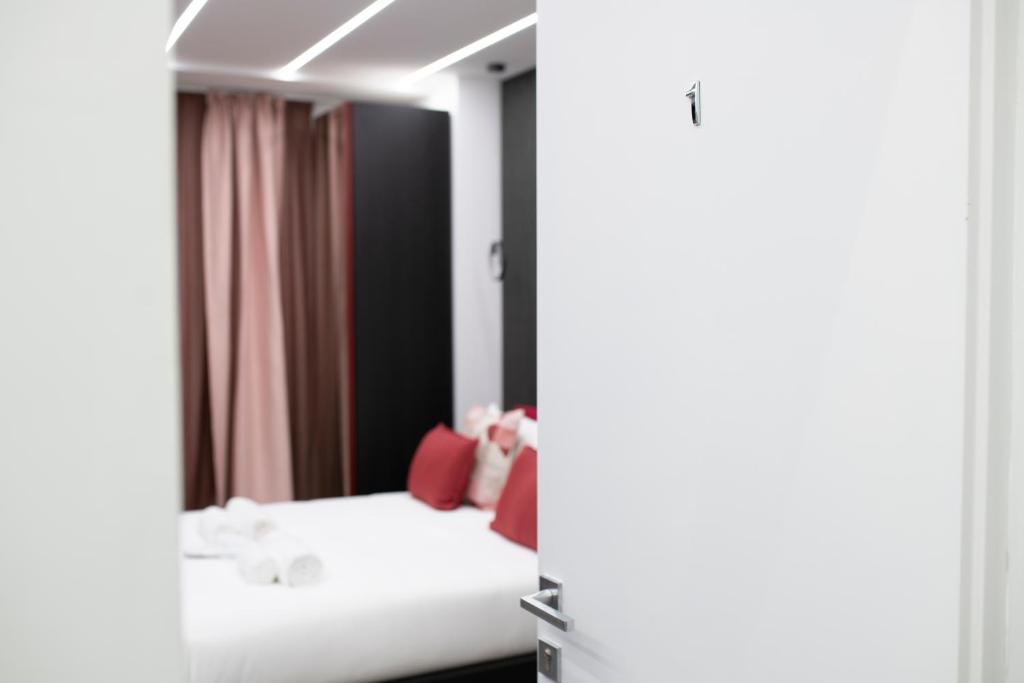 New Luxury Rooms - 16