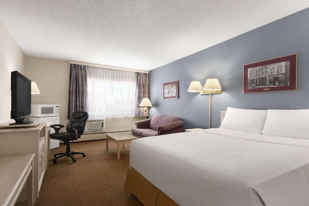 Travelodge by Wyndham Calgary South - Resim 27
