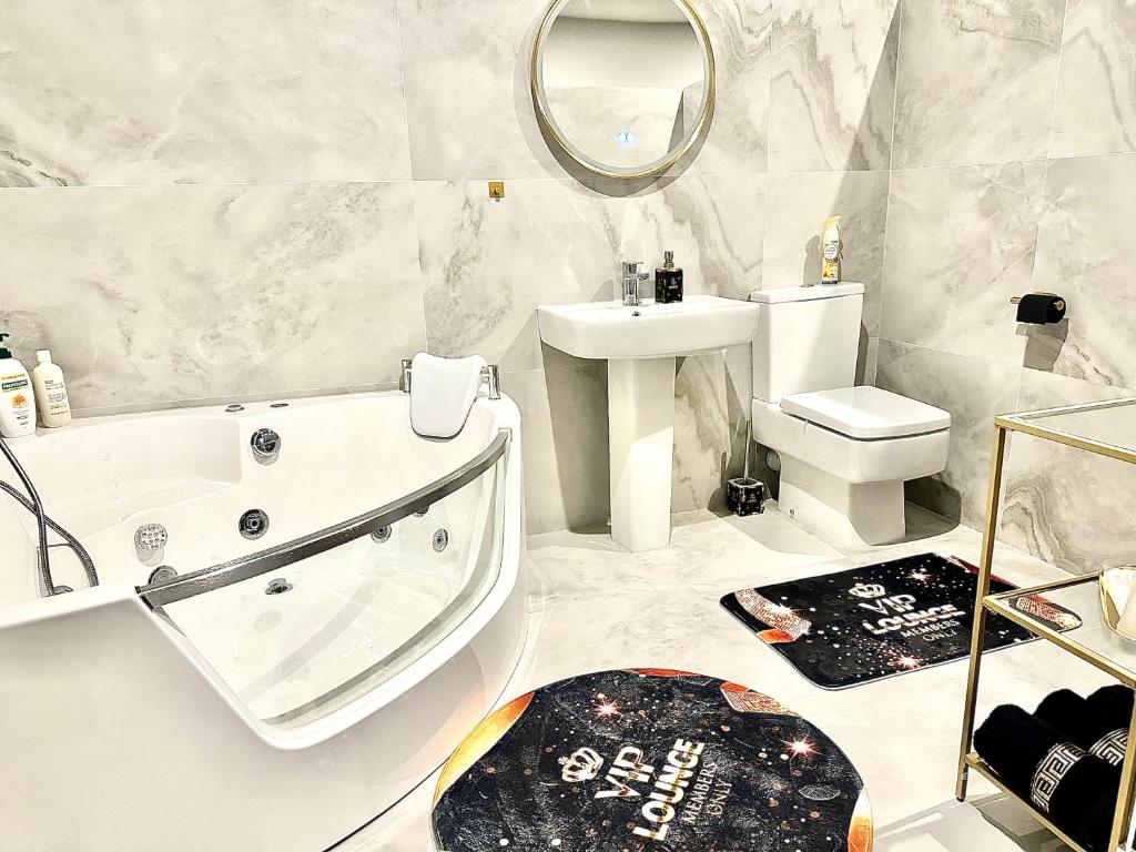 Koupelna v ubytování Kildare Luxury Suites