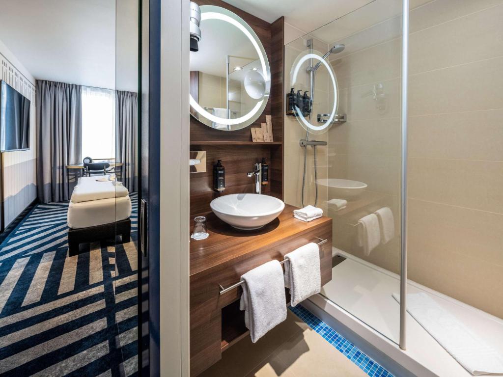 Łazienka w obiekcie Hotel Mercure Wien City