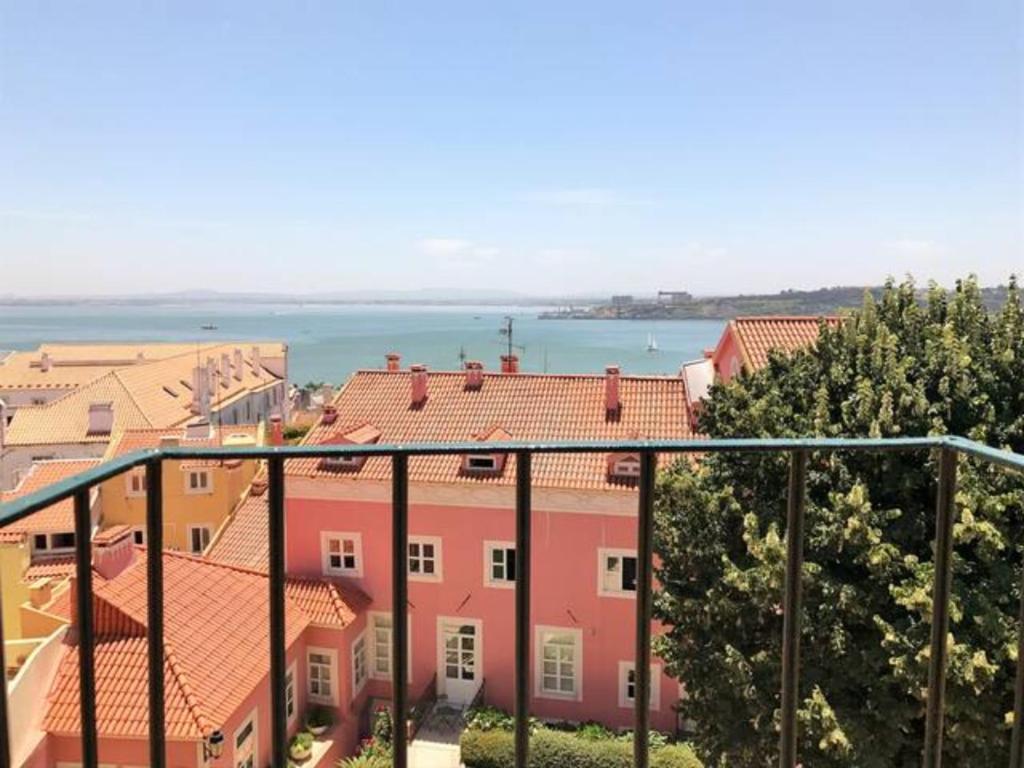 Santos - Upper Loft with River View