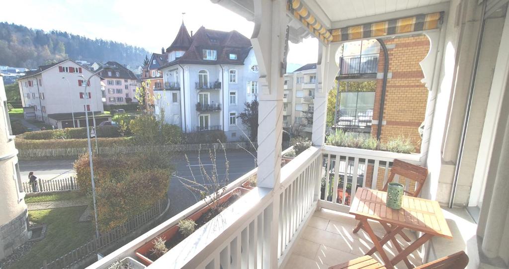 2-4 Zimmer Apartments Stilvoll im Gertrud Schlössli - zentral ruhig - Resim 34