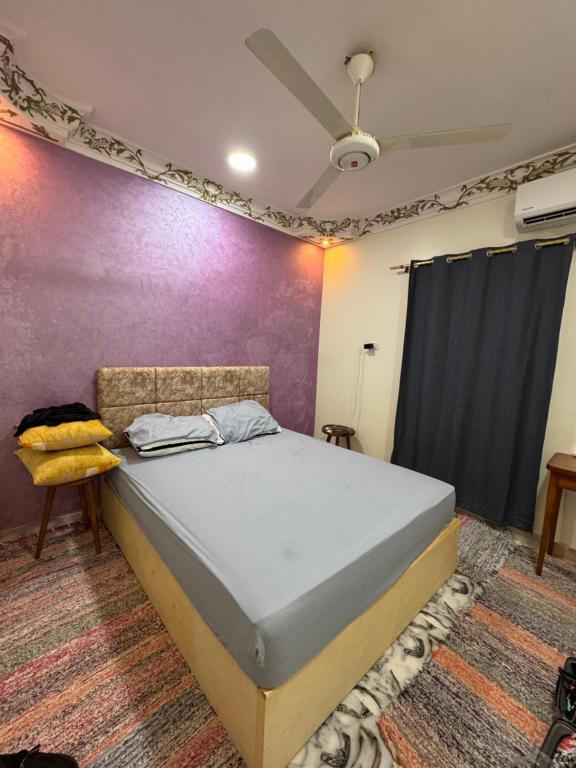Postel nebo postele na pokoji v ubytování Mamsha Seaview Guest Room
