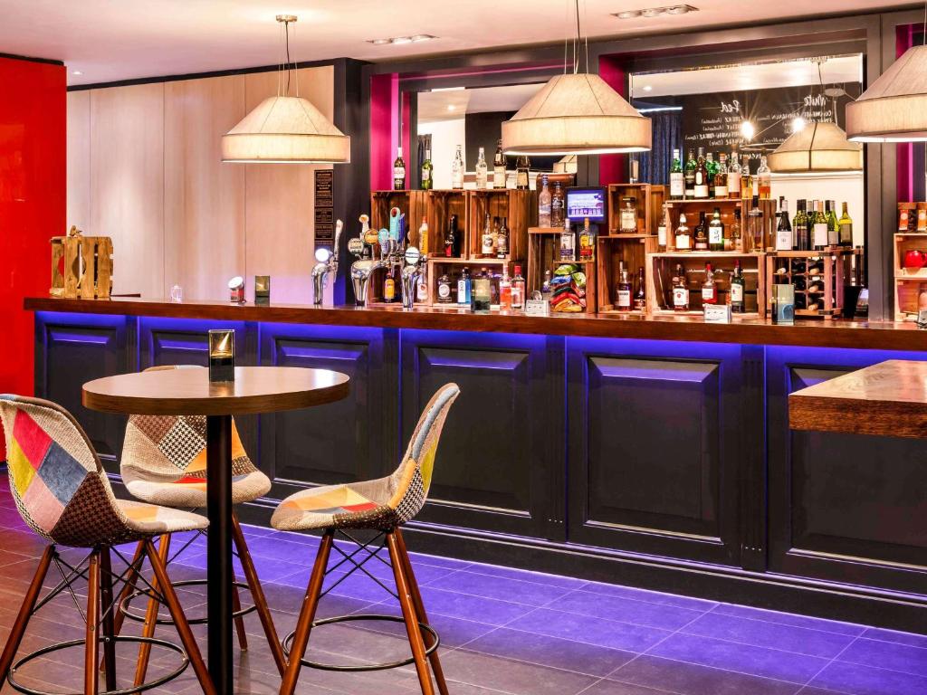 Lounge nebo bar v ubytování ibis Bristol Temple Meads