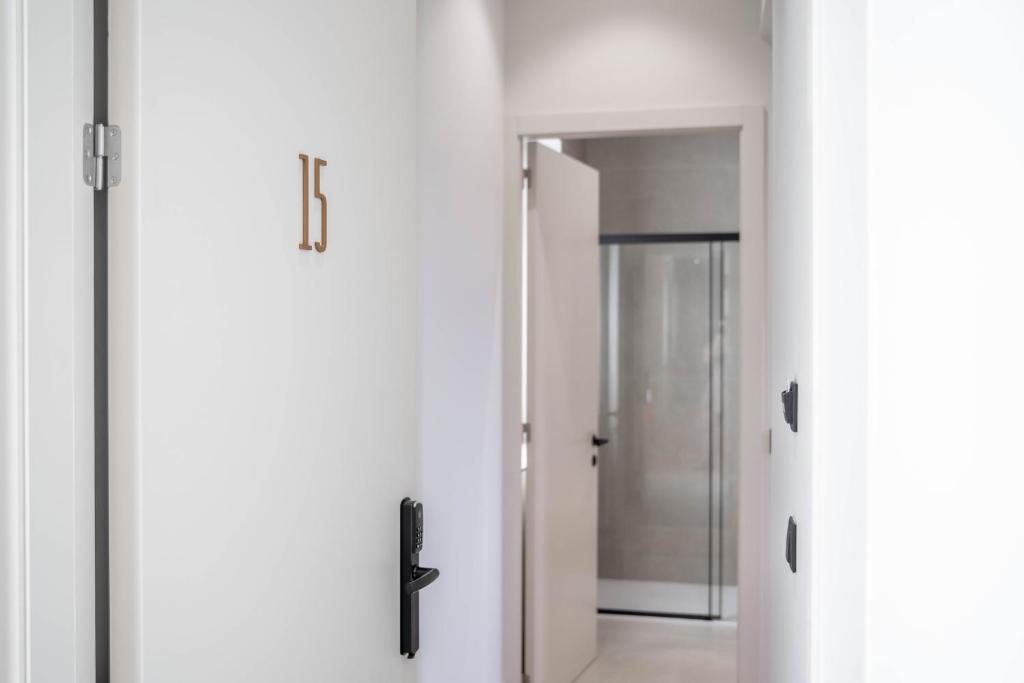 Gigantones GuestHouse - 12