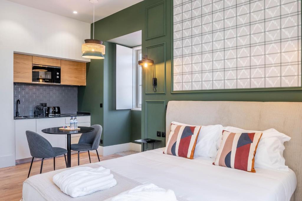 Gigantones GuestHouse - 8