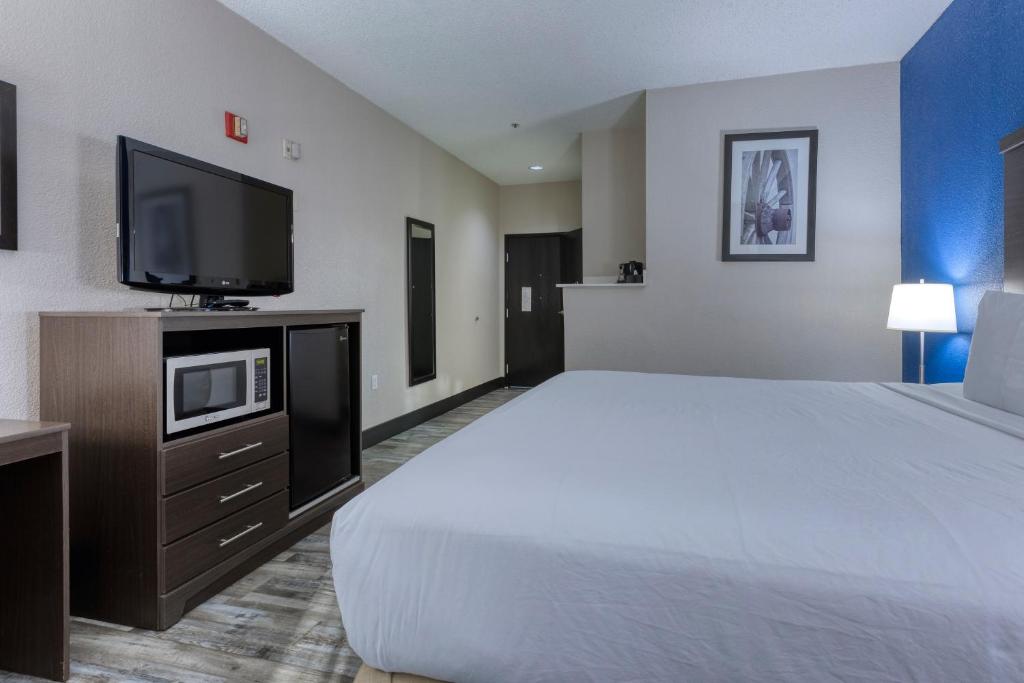 Baymont by Wyndham Casa Grande photo