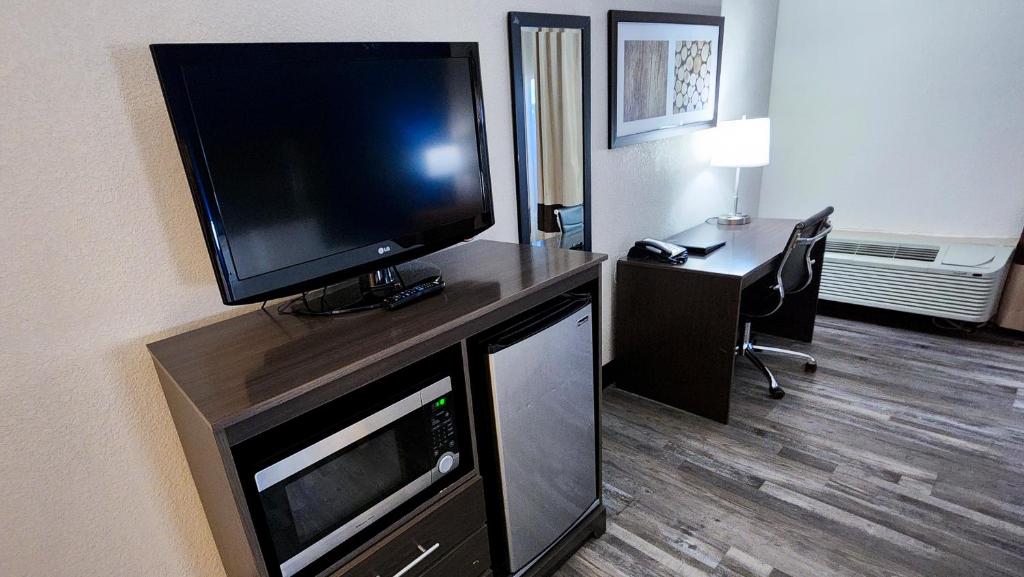 Baymont by Wyndham Casa Grande photo